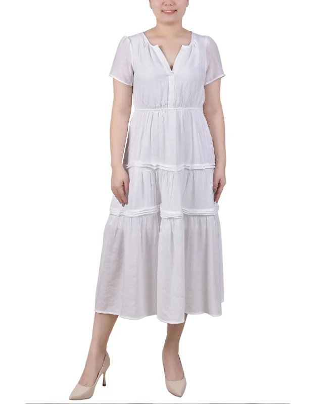 Petite Short Sleeve Tiered Midi Dress